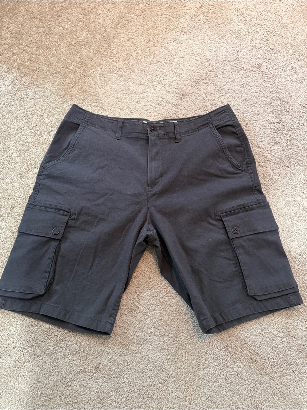 Lucky Brand Gray Cargo Shorts with Side Pockets